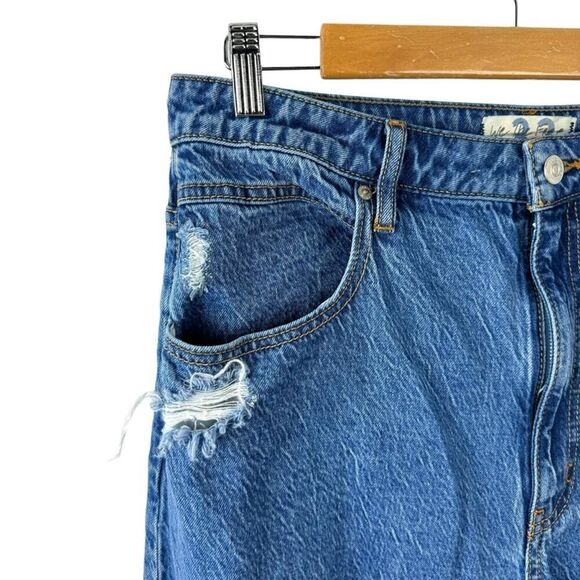 We The Free CRVY Destructed Straight-Leg Jeans Wide Leg Baggy Size 32 Blue Denim - Picture 5 of 16